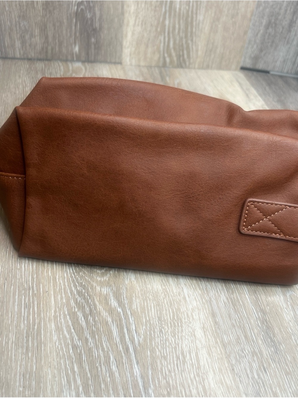 Saks Fifth Avenue Toiletry Bag (NWT) - Picture 4 of 10